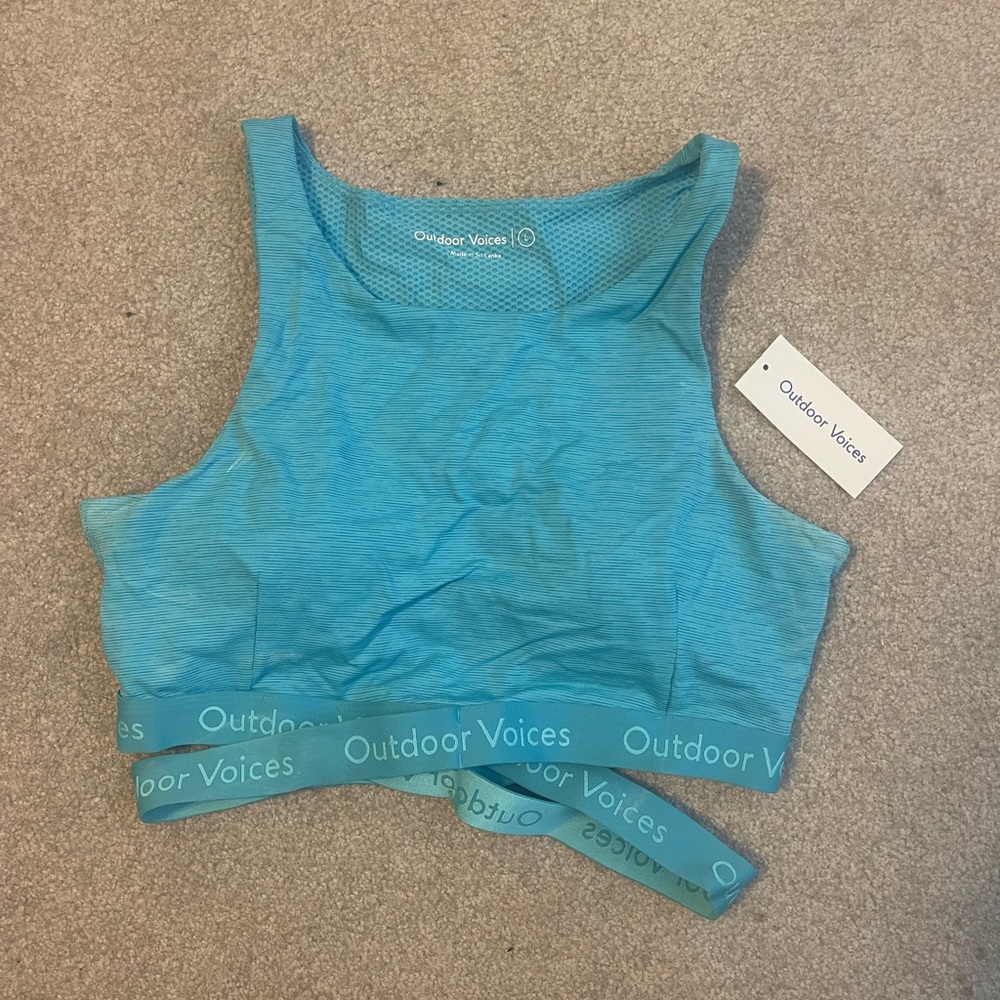 NWT Outdoor Voices Move Free Crop Top // Size L in color Pacific